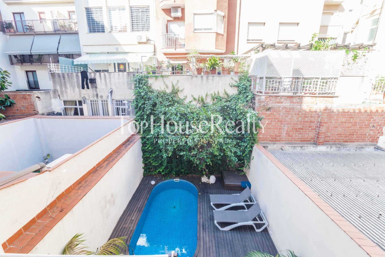 Casa Adosada Unifamiliar con Piscina Privada