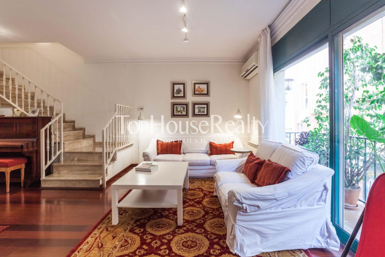 Casa Adosada Unifamiliar con Piscina Privada