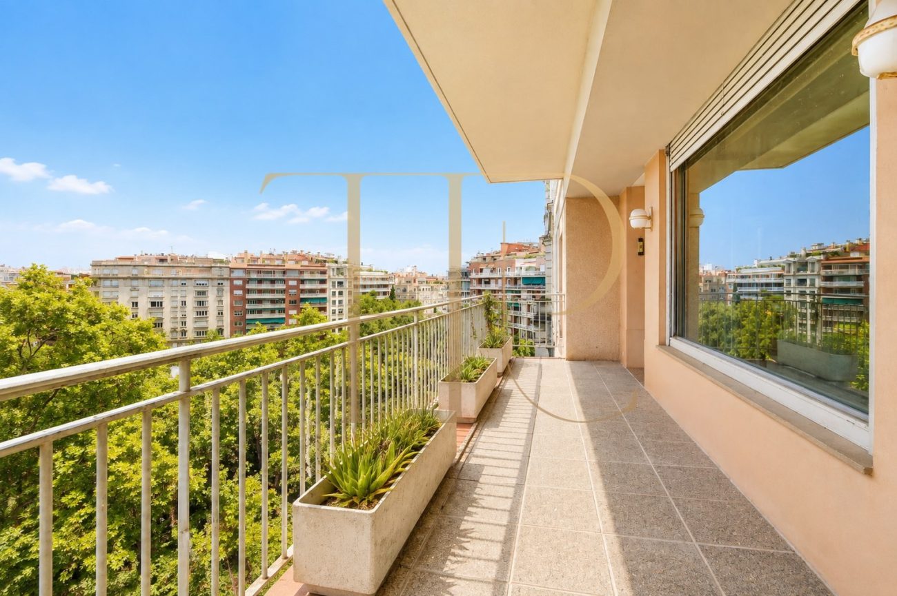 Exclusiva propiedad señorial de 470 m² con vistas al Turó Park