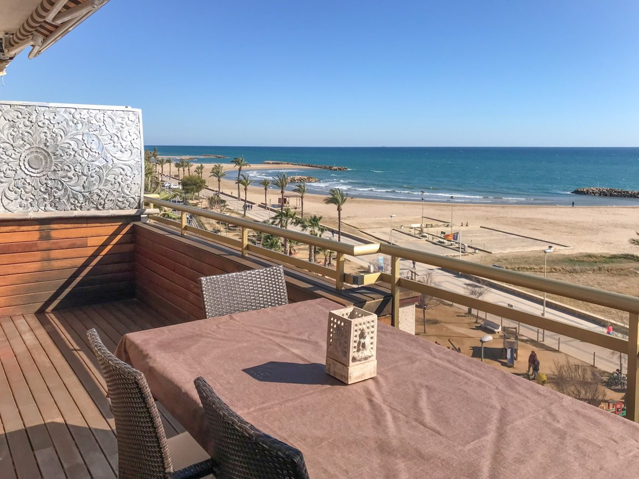 Exclusivo ático dúplex a orilla del mar