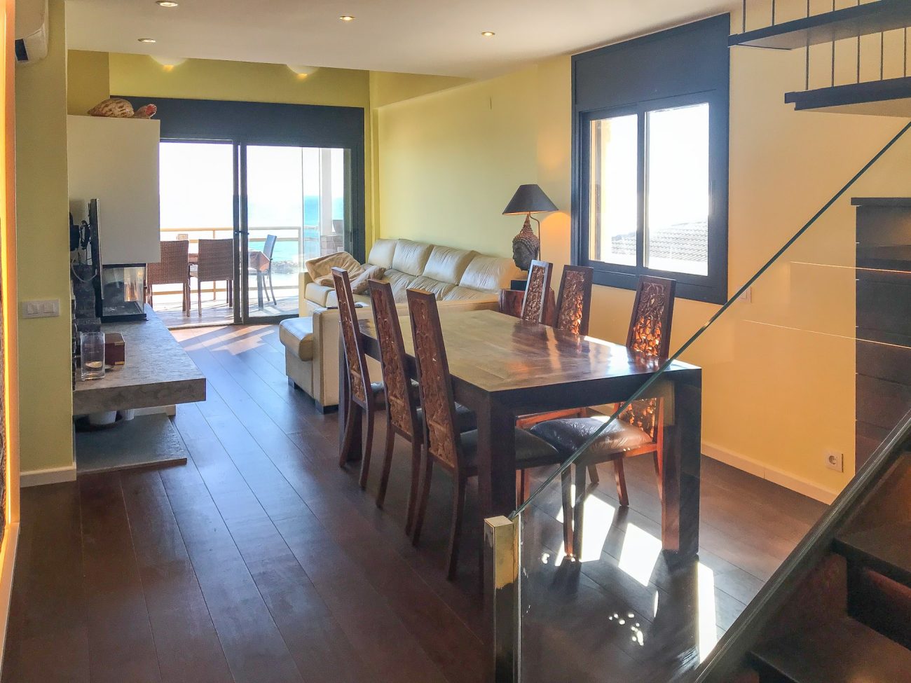 Exclusivo ático dúplex a orilla del mar