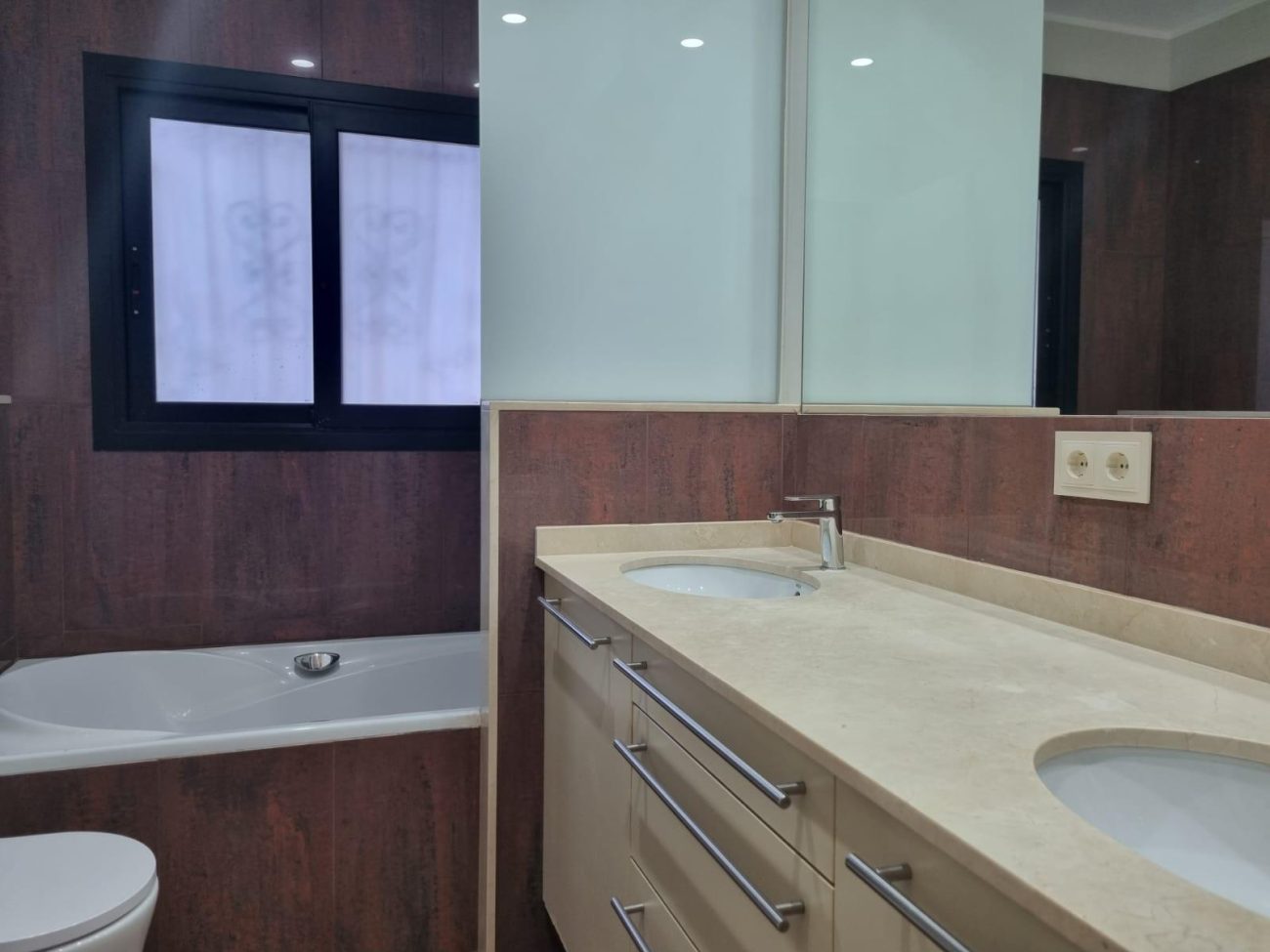 Gran jardín privado en Castelldefels Playa