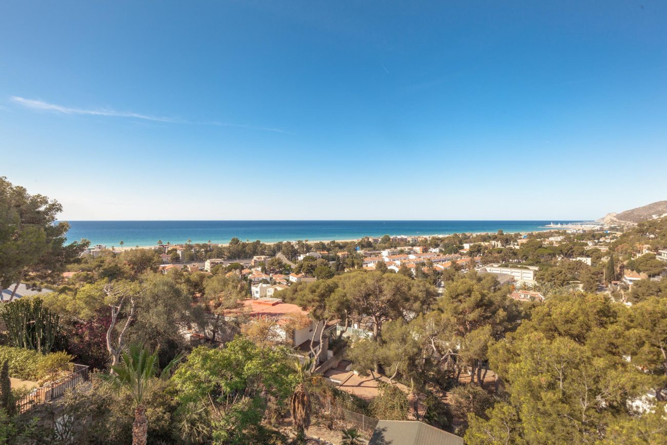 Un Refugio de Esplendidez en Castelldefels