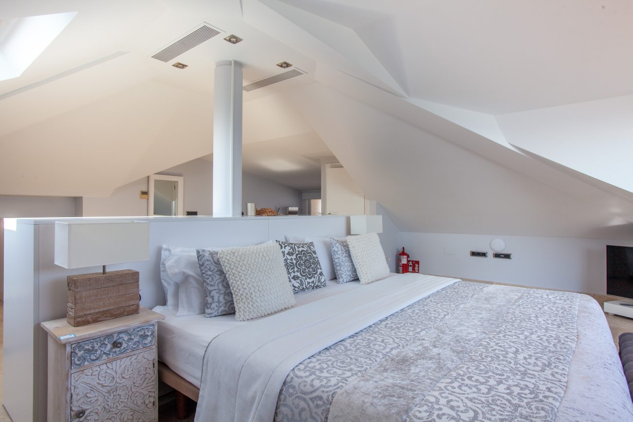 Una Exclusiva Casa de Lujo en la Primera Línea del Mar en Sitges