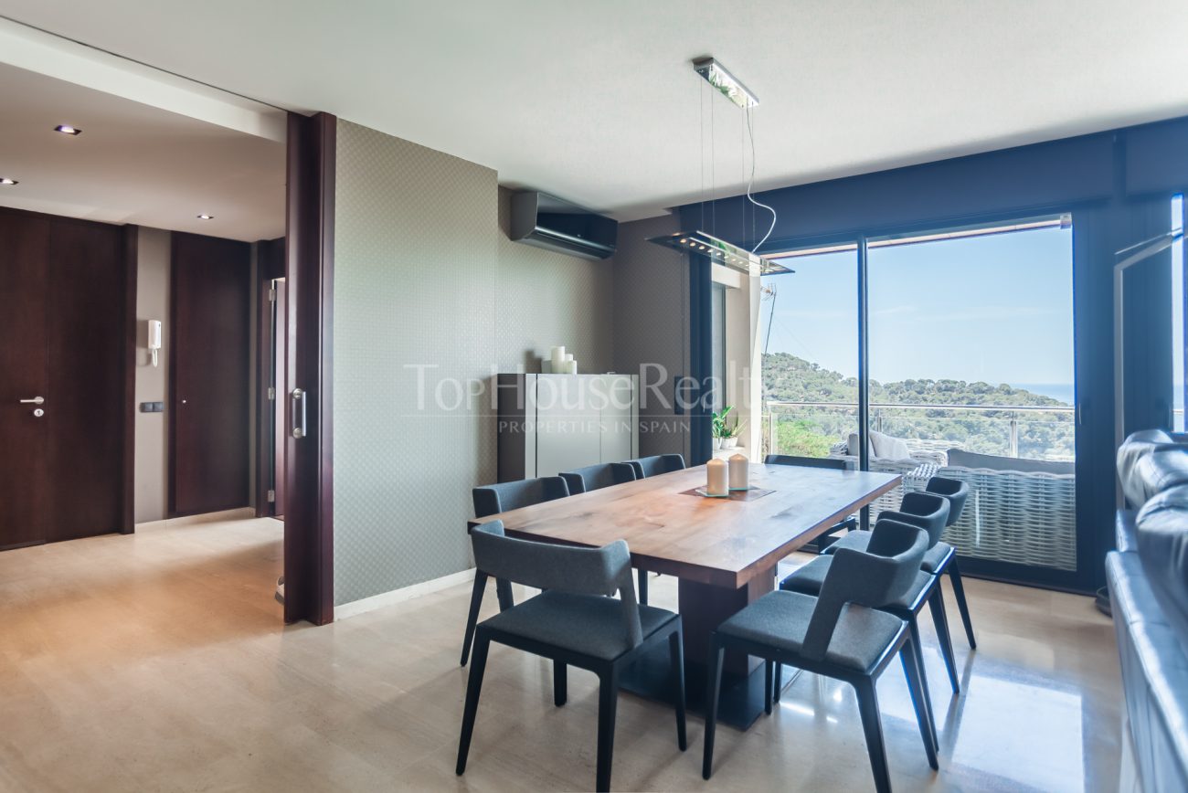 Villa moderna con impresionantes vistas panorámicas