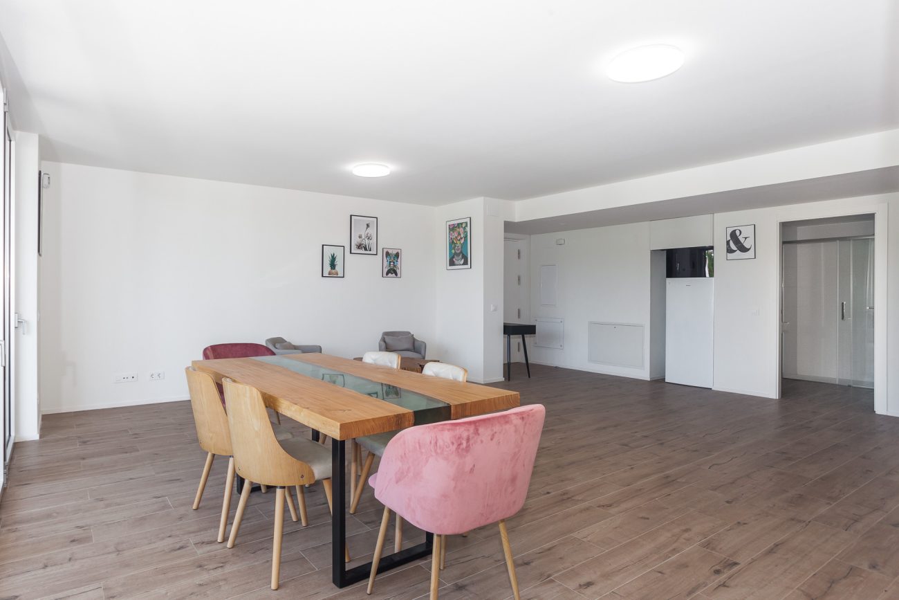 Dos apartamentos nuevos combinados en uno