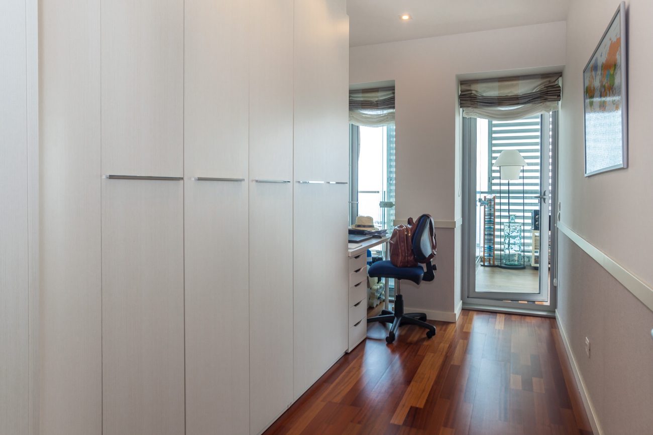 Apartamento frente al mar con vistas panorámicas en el complejo residencial más prestigioso de Barcelona
