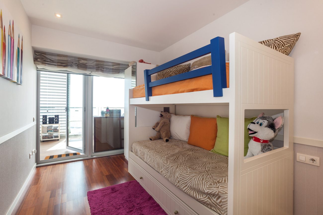 Apartamento frente al mar con vistas panorámicas en el complejo residencial más prestigioso de Barcelona