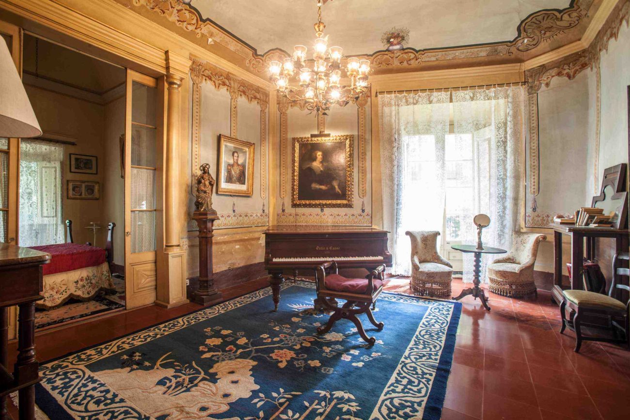 Palacete señorial del siglo XVII en el Emporda