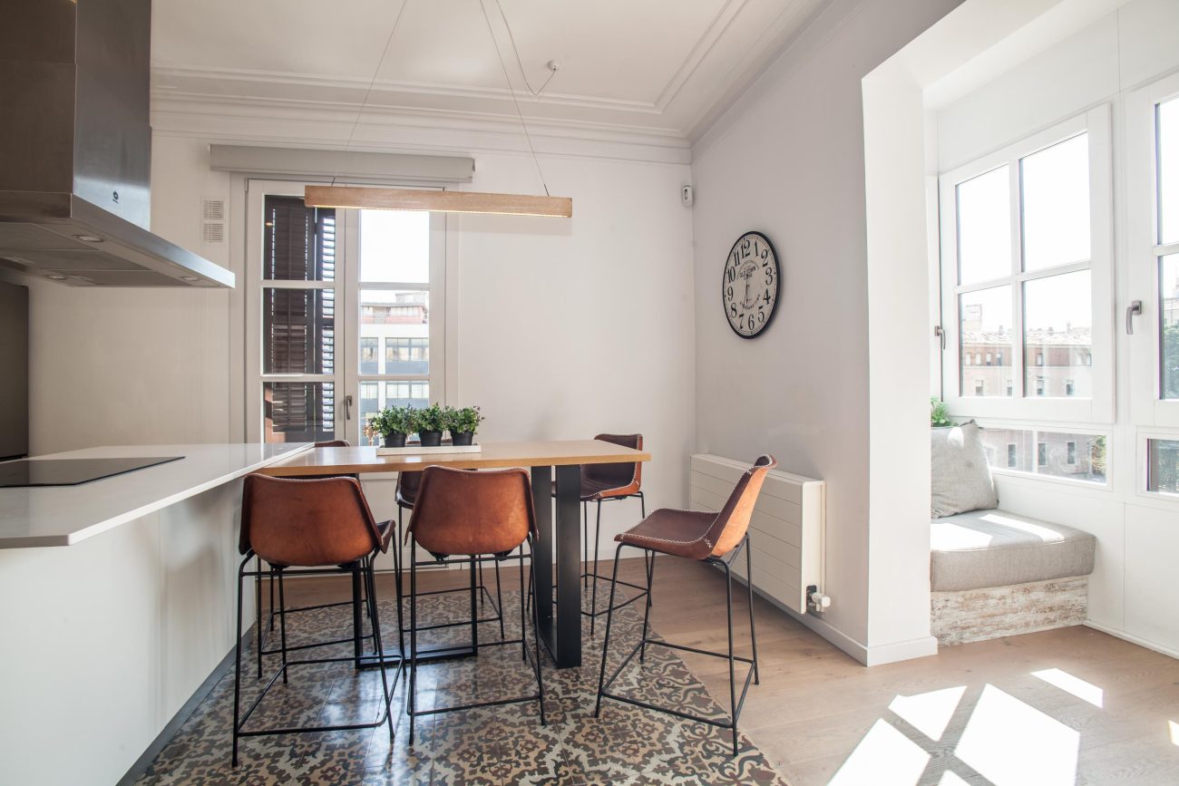 ESPECTACULAR PISO EN FINCA SEÑORIAL EN PLENO CENTRO DE BARCELONA