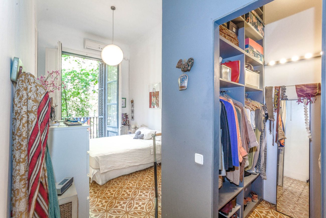 Luminoso apartamento con terraza en Enric Granados
