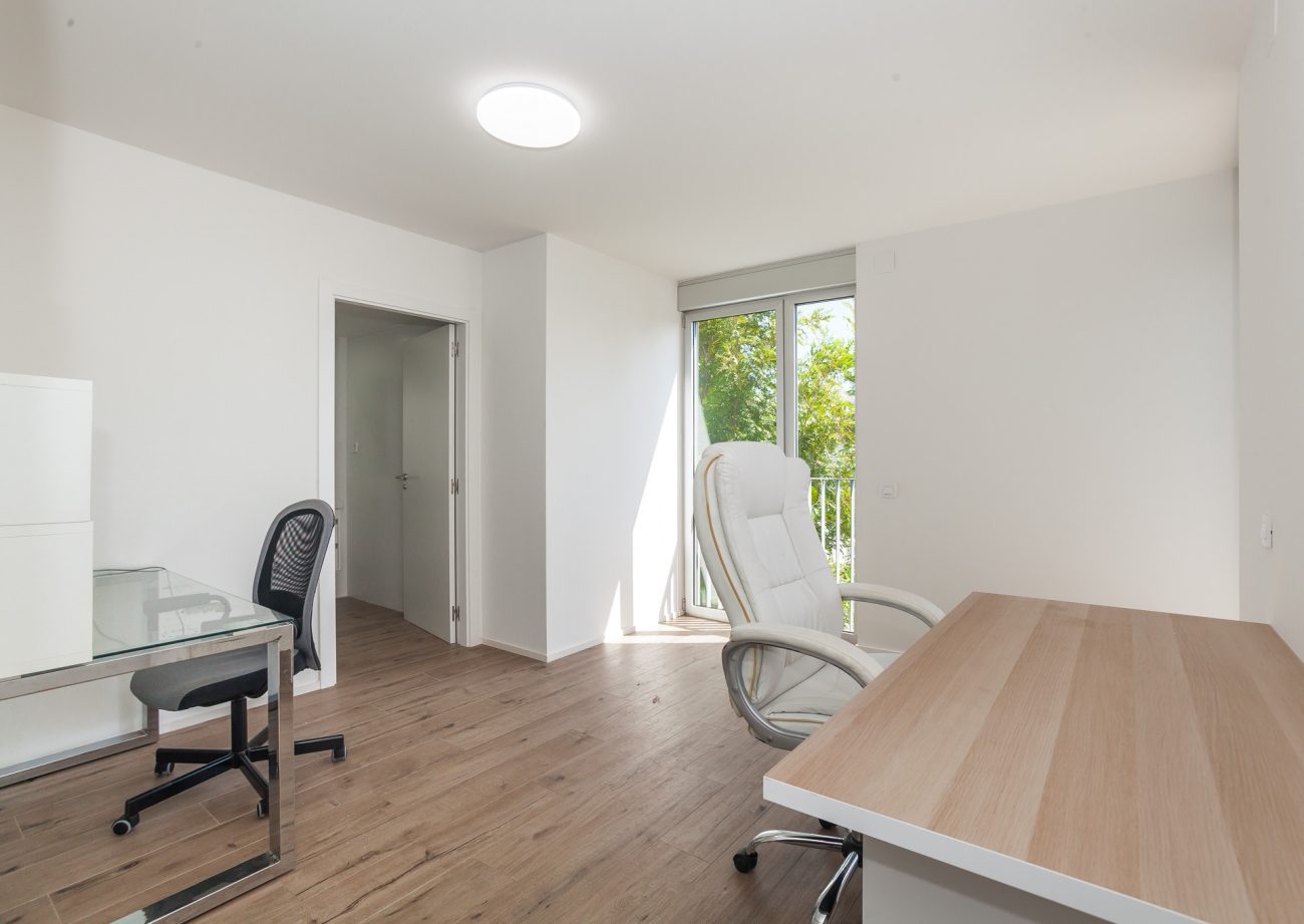 Piso en obra nueva en el centro del pueblo a las afueras de Barcelona