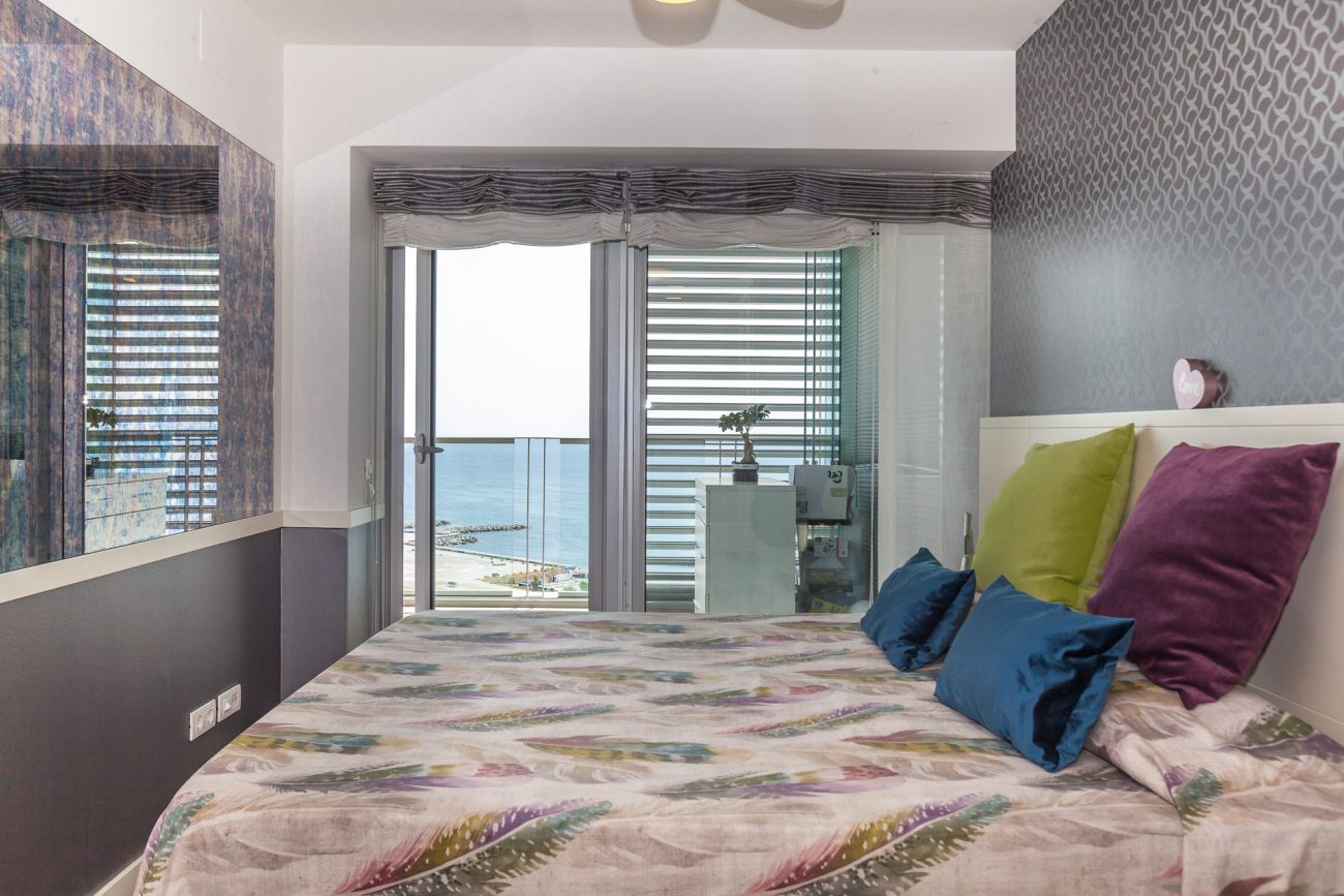 Apartamento frente al mar con vistas panorámicas en el complejo residencial más prestigioso de Barcelona