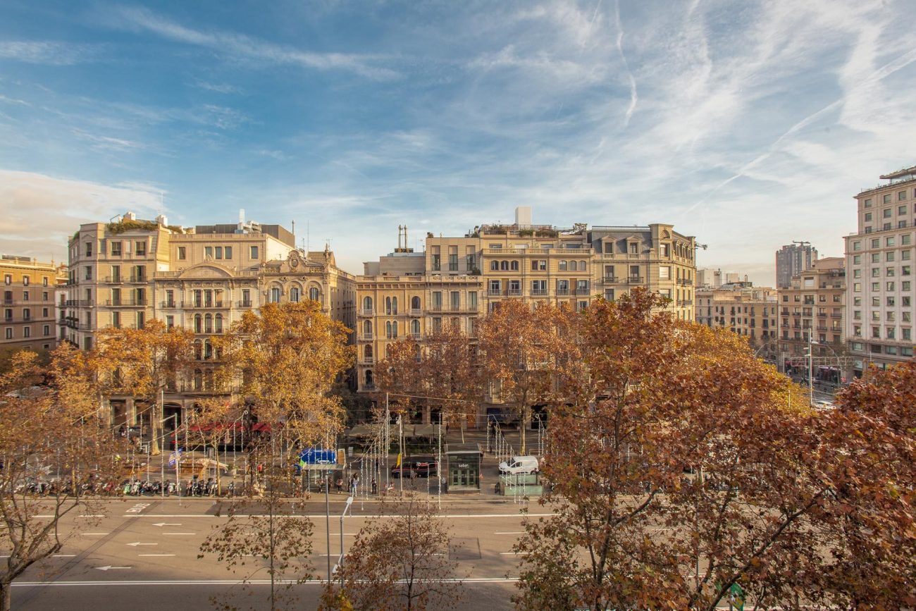 Tranquilo piso reformado en Paseo de Gracia con licencia turística