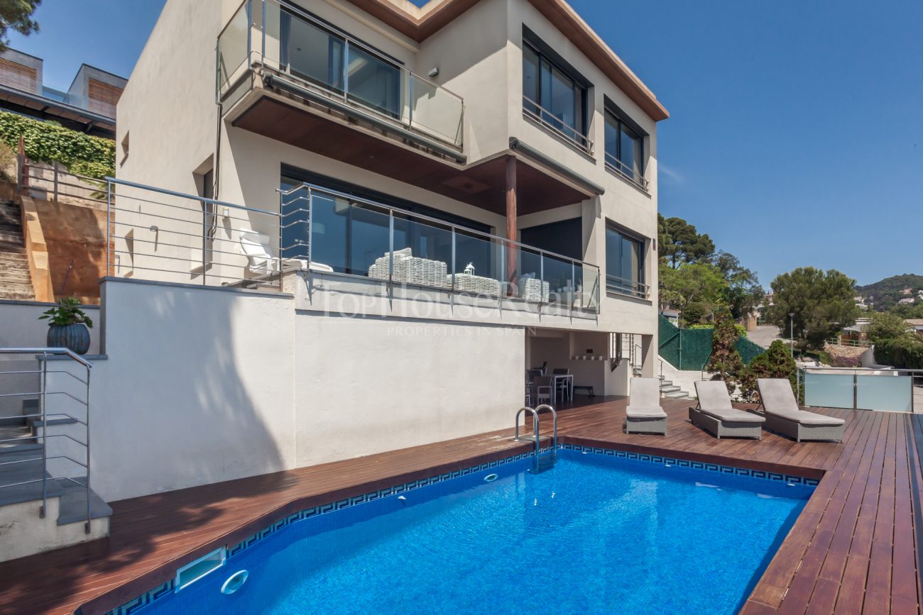 Villa moderna con impresionantes vistas panorámicas