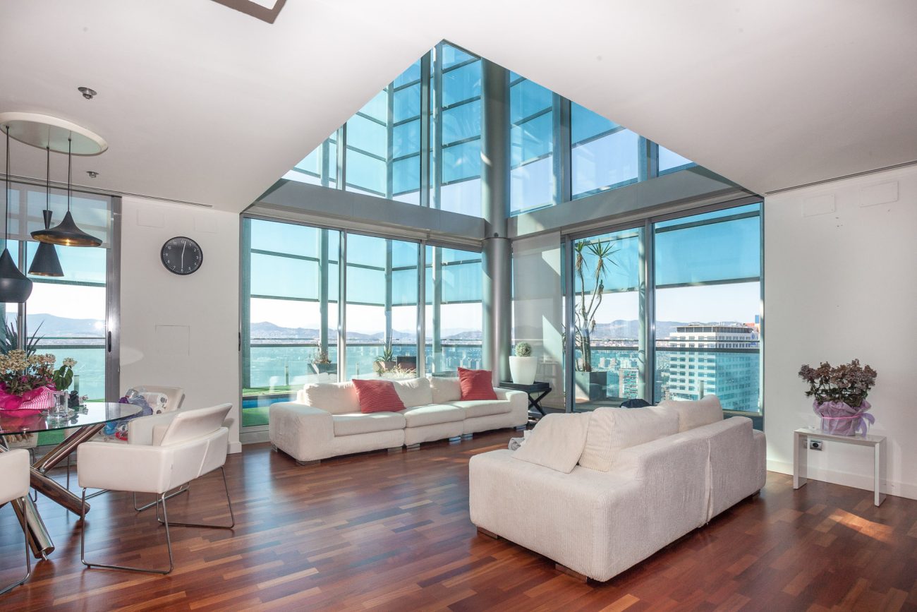Ático en el piso 25 en un complejo residencial de prestigio