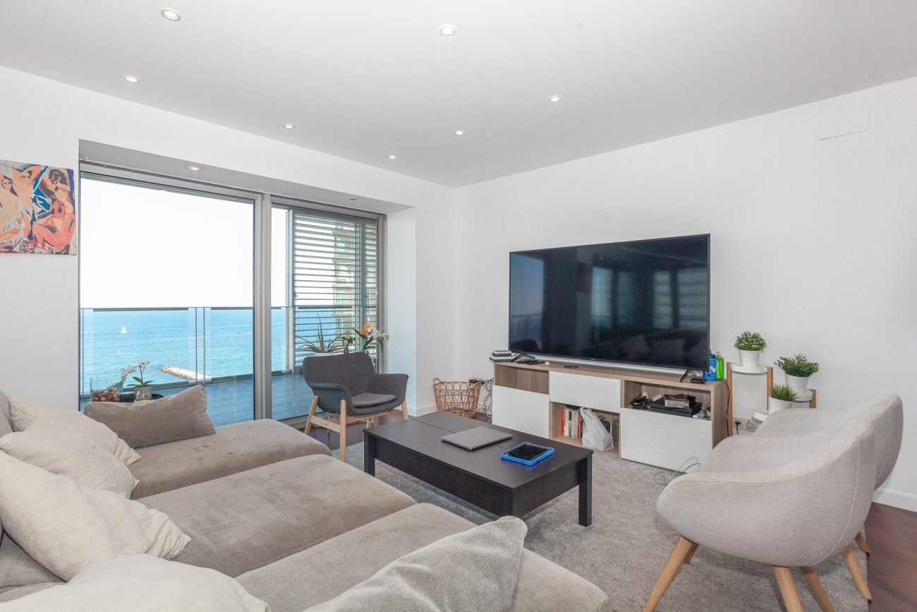 Exclusivo apartamento con vistas en primera línea de mar