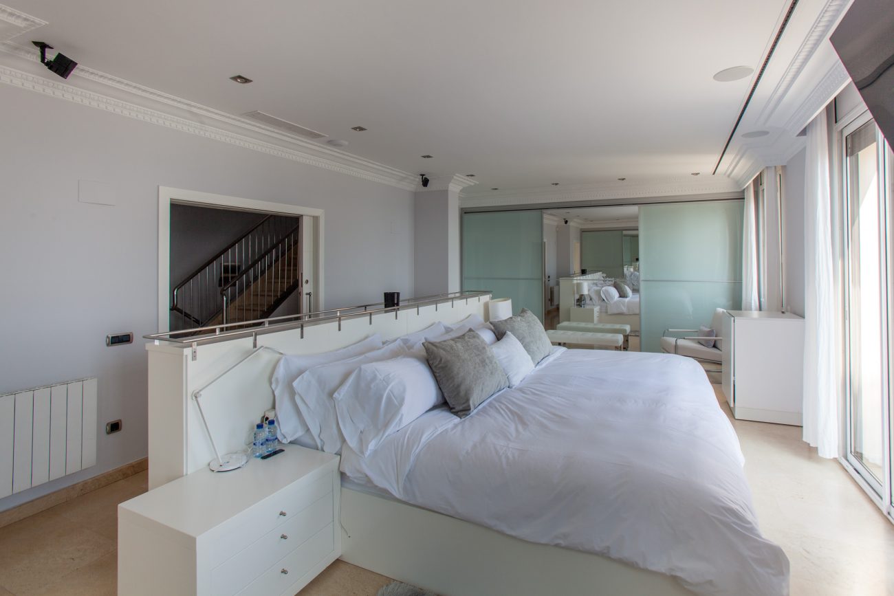 Una Exclusiva Casa de Lujo en la Primera Línea del Mar en Sitges