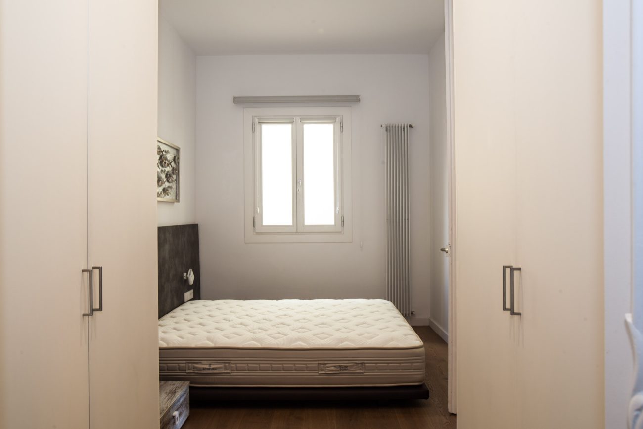 ESPECTACULAR PISO EN FINCA SEÑORIAL EN PLENO CENTRO DE BARCELONA