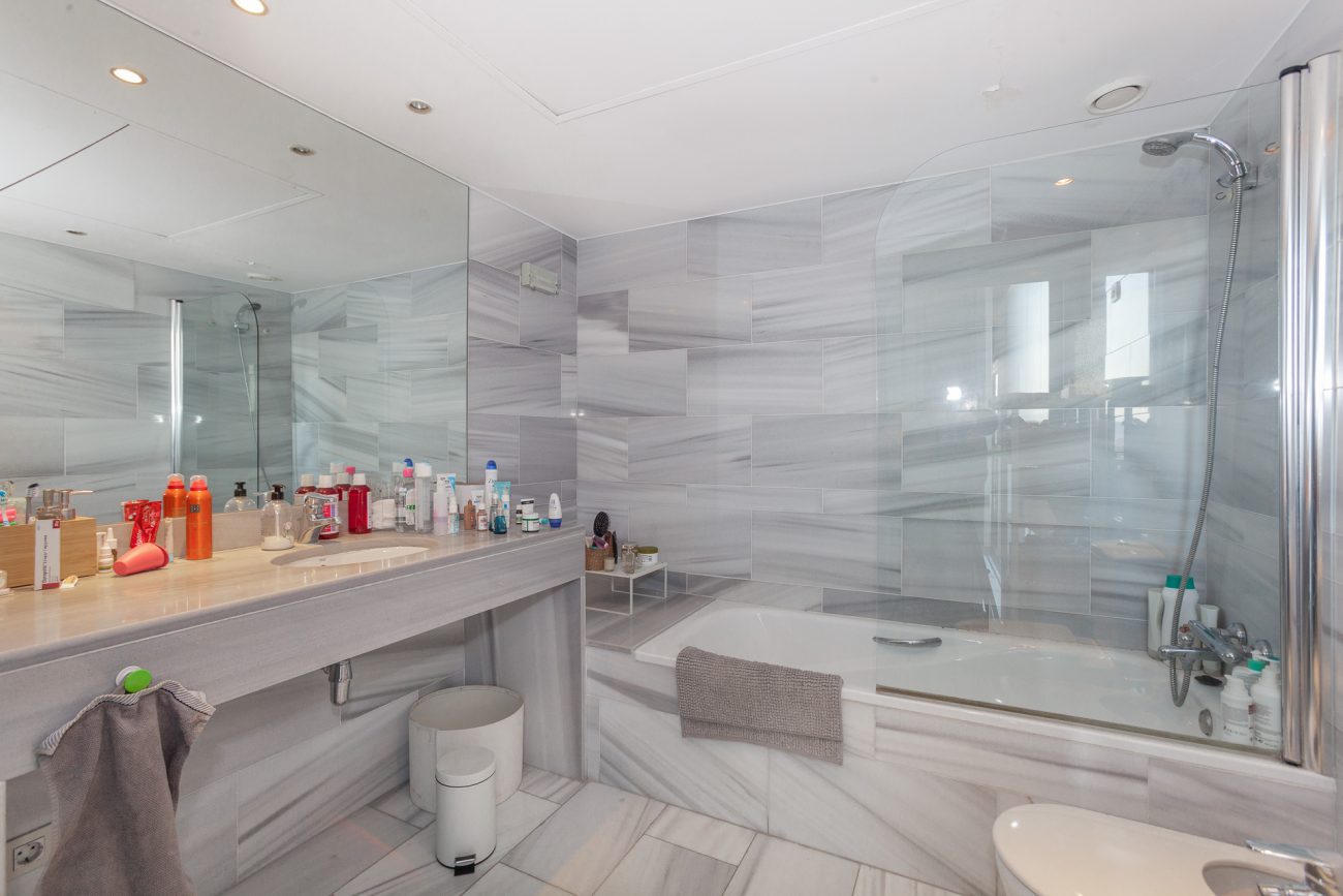 Exclusivo apartamento con vistas en primera línea de mar