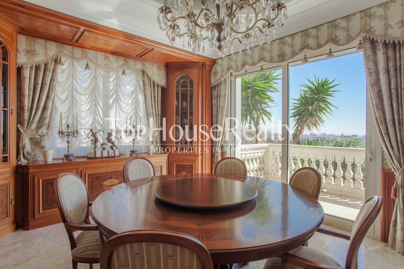 Espectacular casa en el barrio de Pedralbes con vistas panorámicas