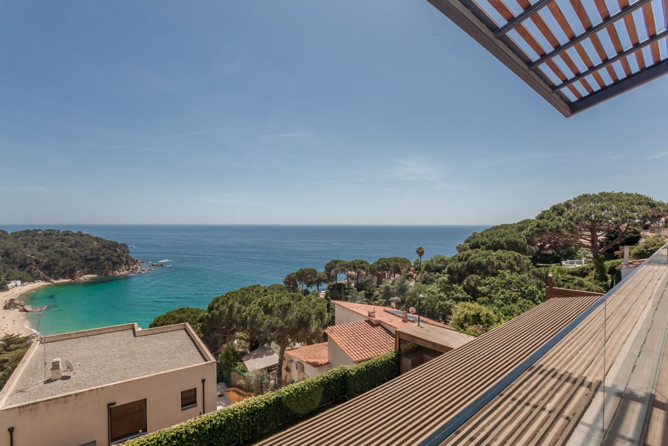 Casa de lujo con impresionantes vistas a Cala Canyelles