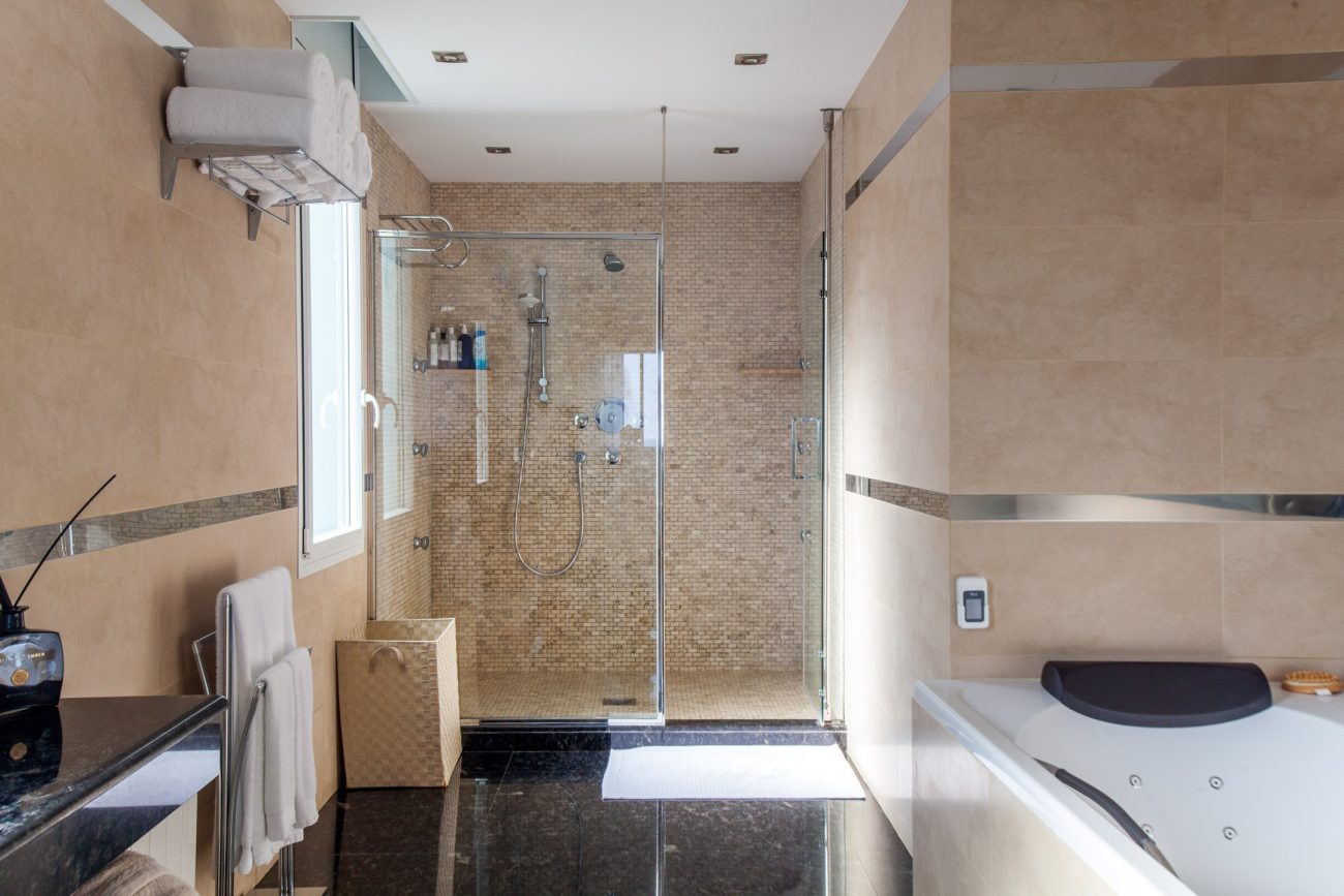 Una Exclusiva Casa de Lujo en la Primera Línea del Mar en Sitges