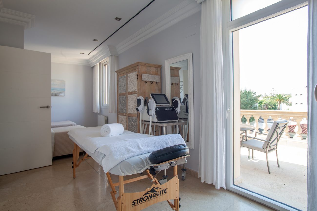 Una Exclusiva Casa de Lujo en la Primera Línea del Mar en Sitges