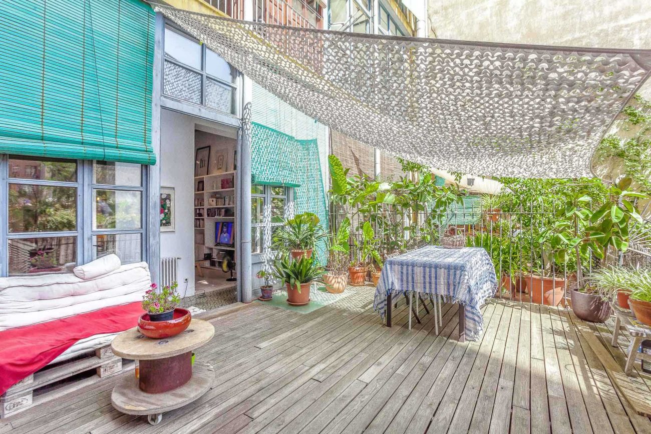 Luminoso apartamento con terraza en Enric Granados