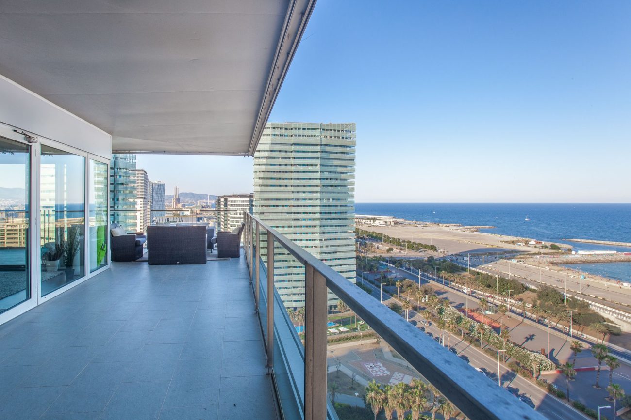 Exclusivo apartamento con vistas en primera línea de mar