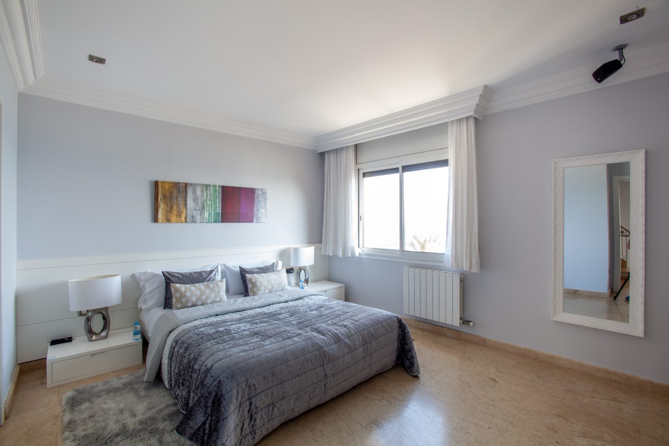 Una Exclusiva Casa de Lujo en la Primera Línea del Mar en Sitges