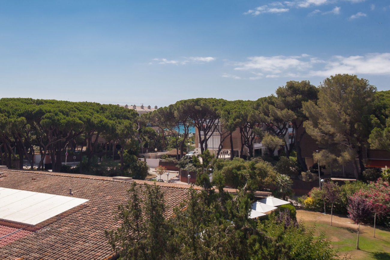 Ático con terraza y piscina en la mejor zona de Gavá