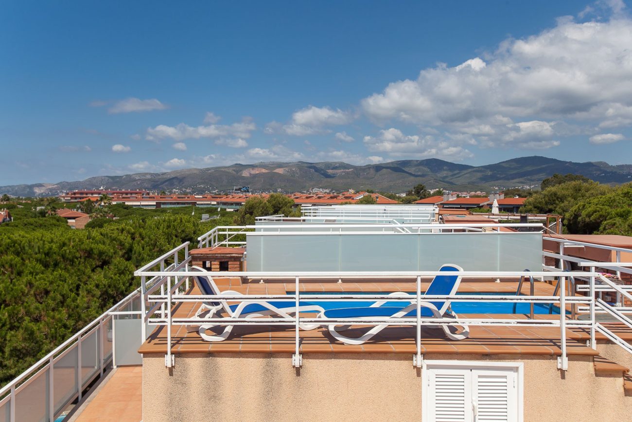 Ático con terraza y piscina en la mejor zona de Gavá