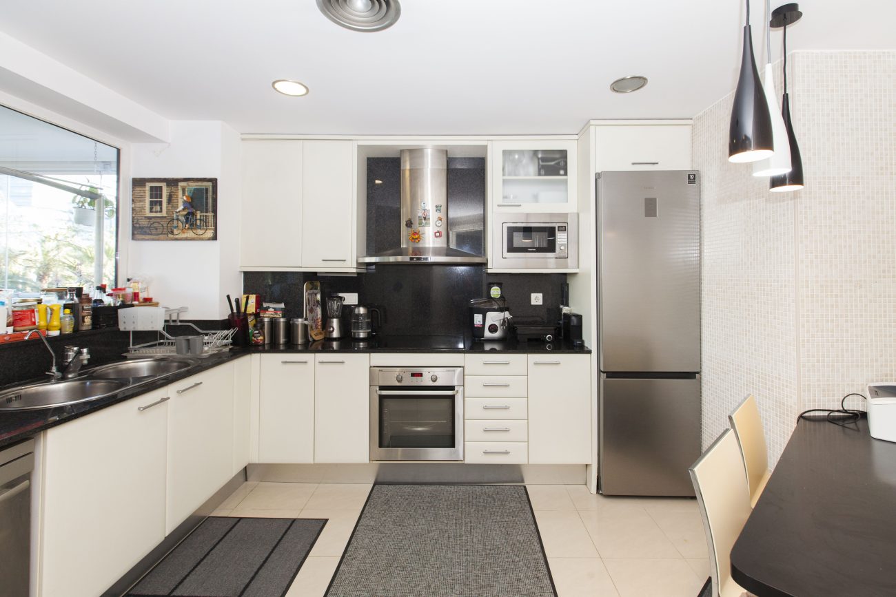 Apartamento en zona prestigiosa costera Diagonal Mar