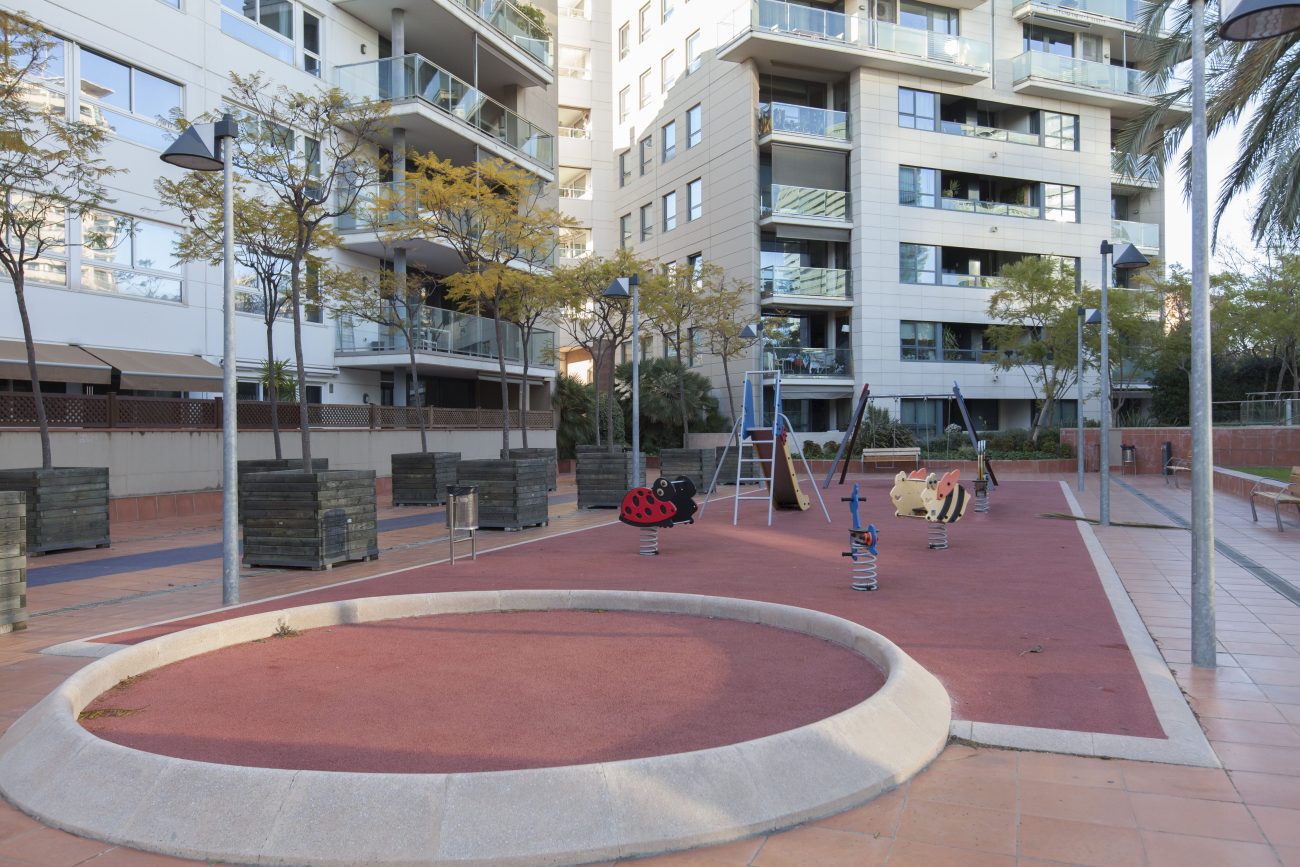 Apartamento en zona prestigiosa costera Diagonal Mar