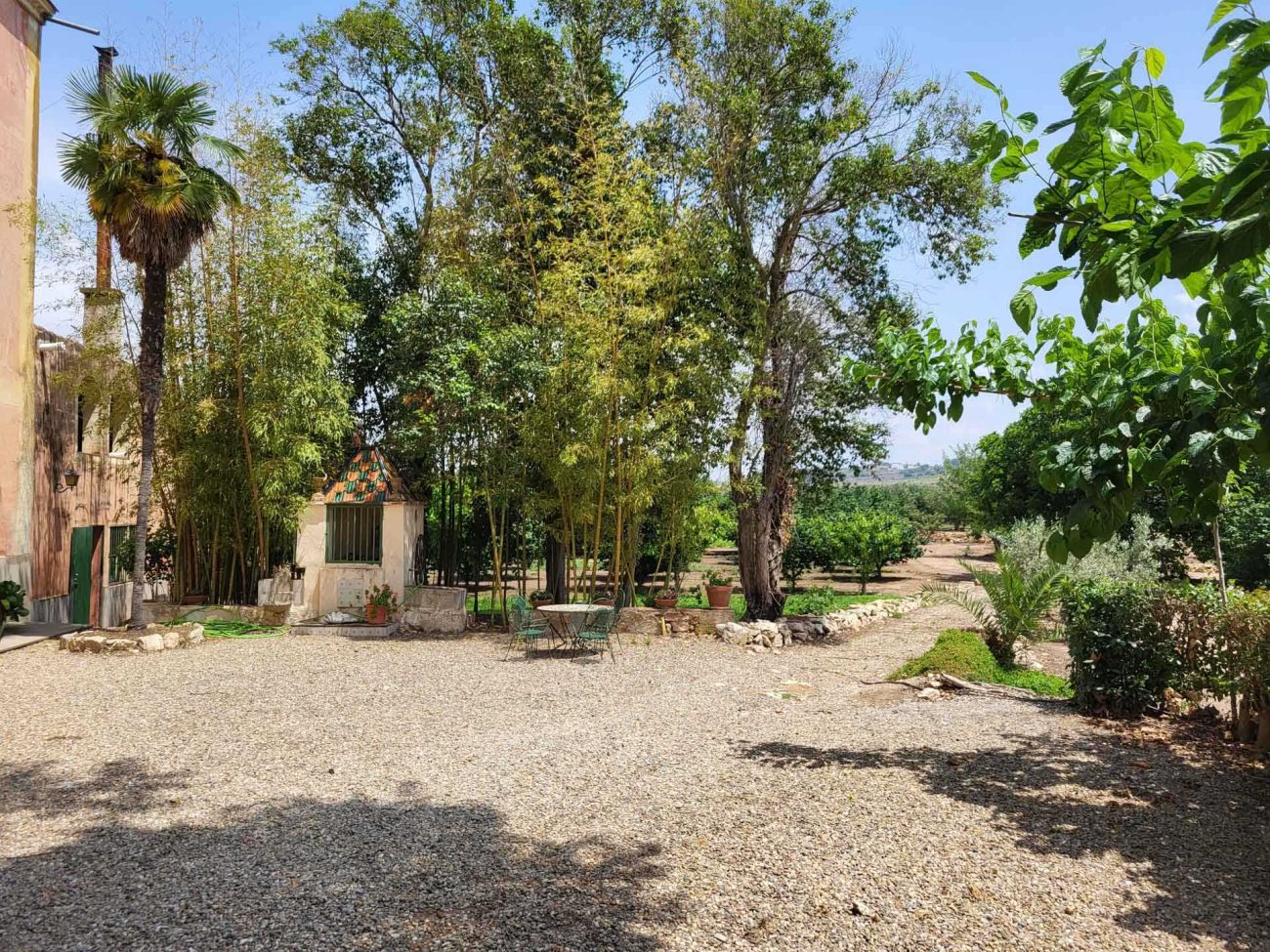 Preciosa masía estilo indiana en venta cerca de Valls