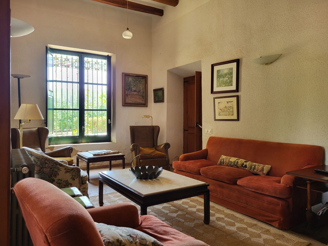 Preciosa masía estilo indiana en venta cerca de Valls
