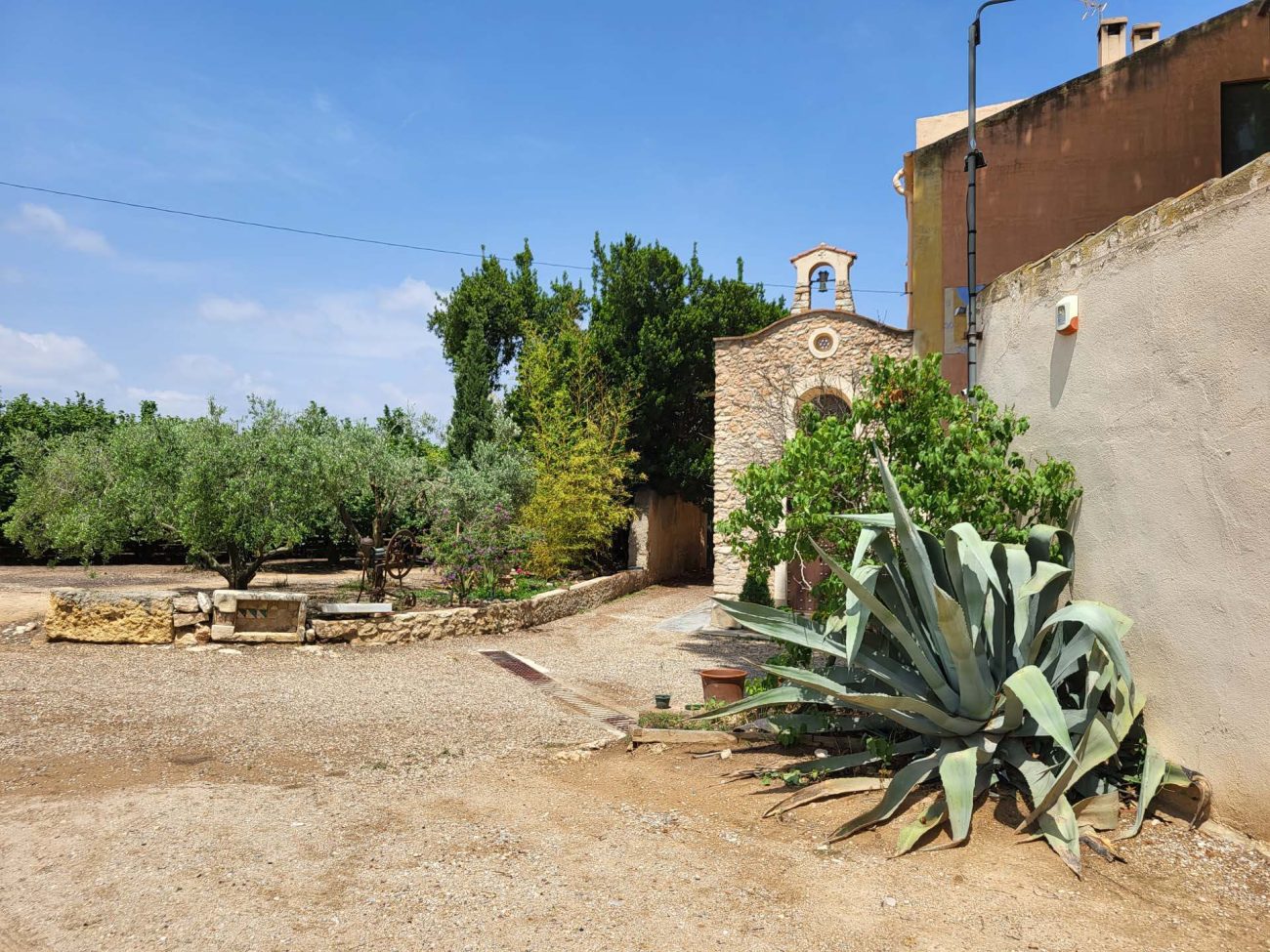 Preciosa masía estilo indiana en venta cerca de Valls