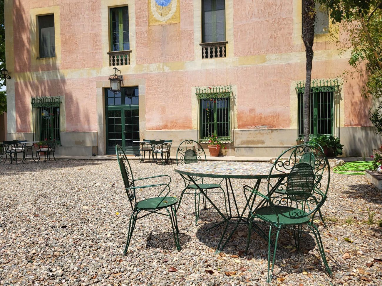 Preciosa masía estilo indiana en venta cerca de Valls