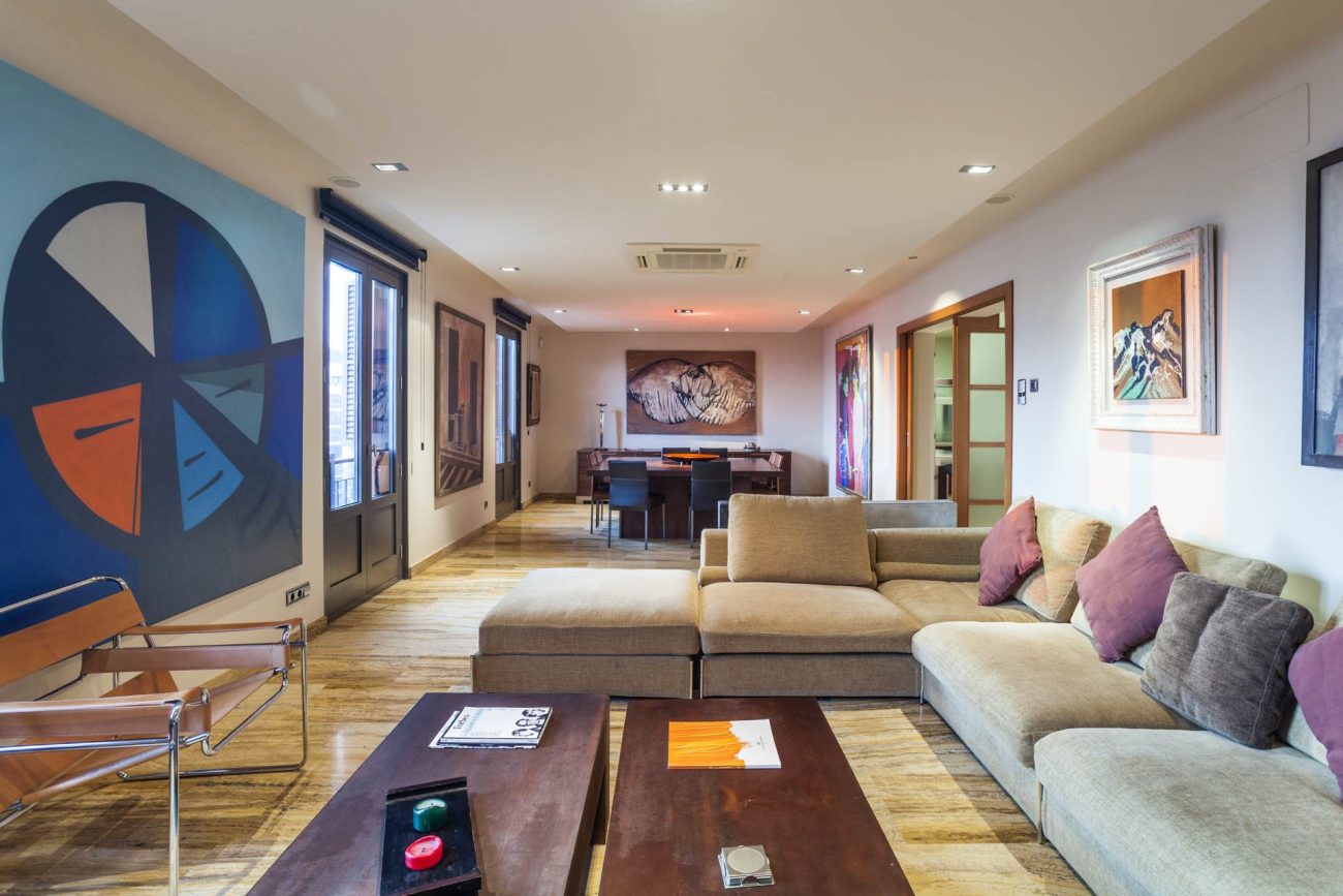 Encantador Apartamento en Paseo de Gracia: Un Refugio de Belleza y Estilo