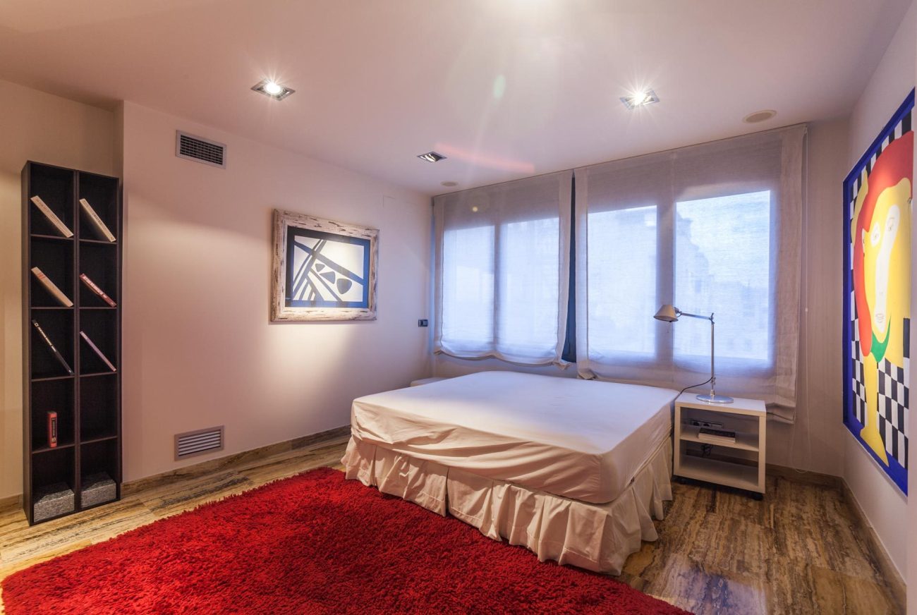 Encantador Apartamento en Paseo de Gracia: Un Refugio de Belleza y Estilo