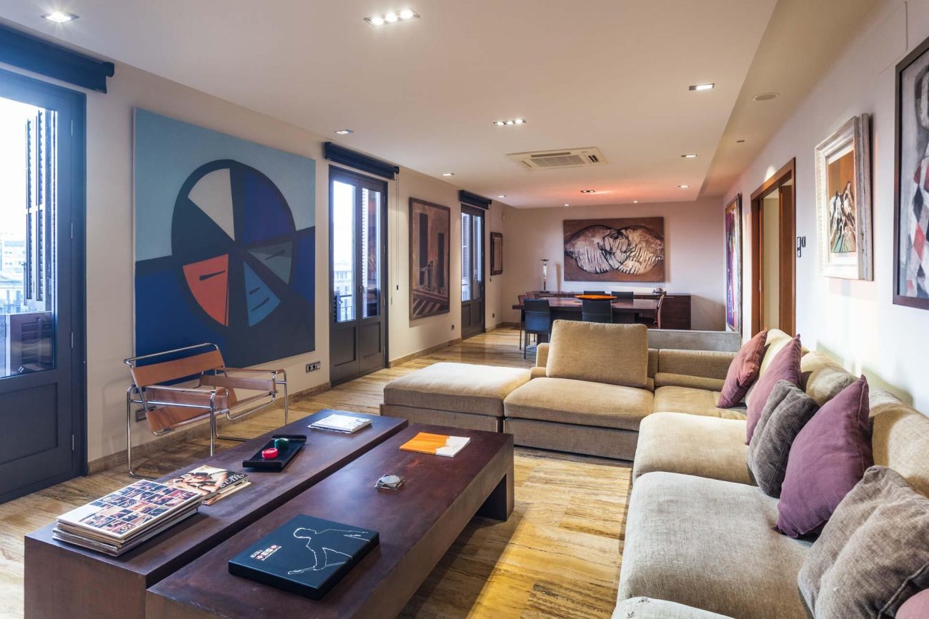 Encantador Apartamento en Paseo de Gracia: Un Refugio de Belleza y Estilo