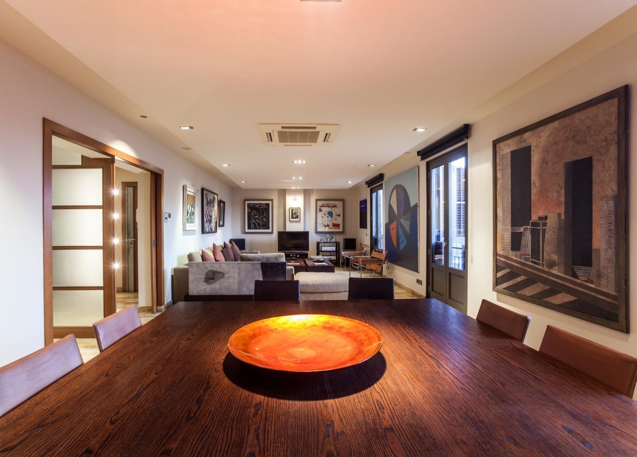 Encantador Apartamento en Paseo de Gracia: Un Refugio de Belleza y Estilo