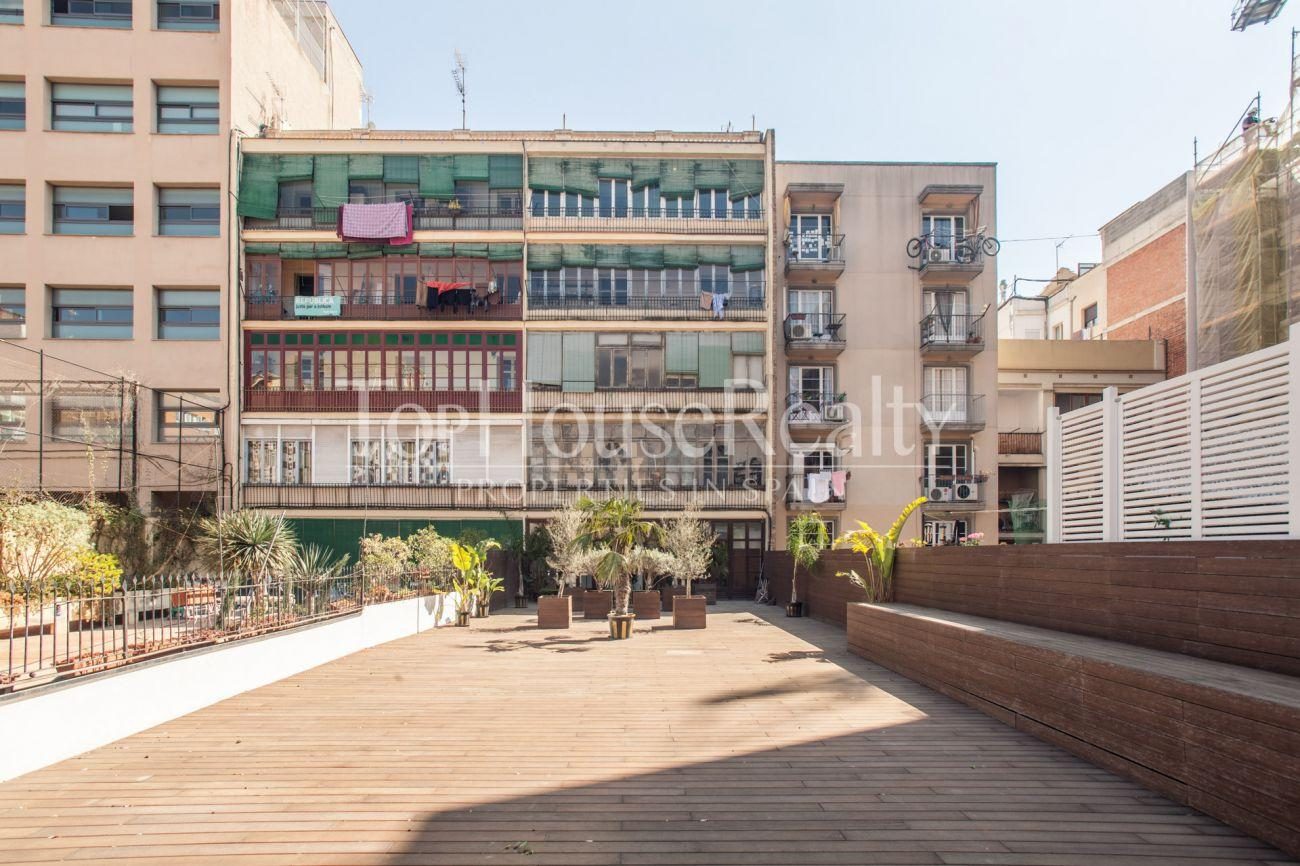 Espectacular Principal en el Cuadrado de Oro de Barcelona