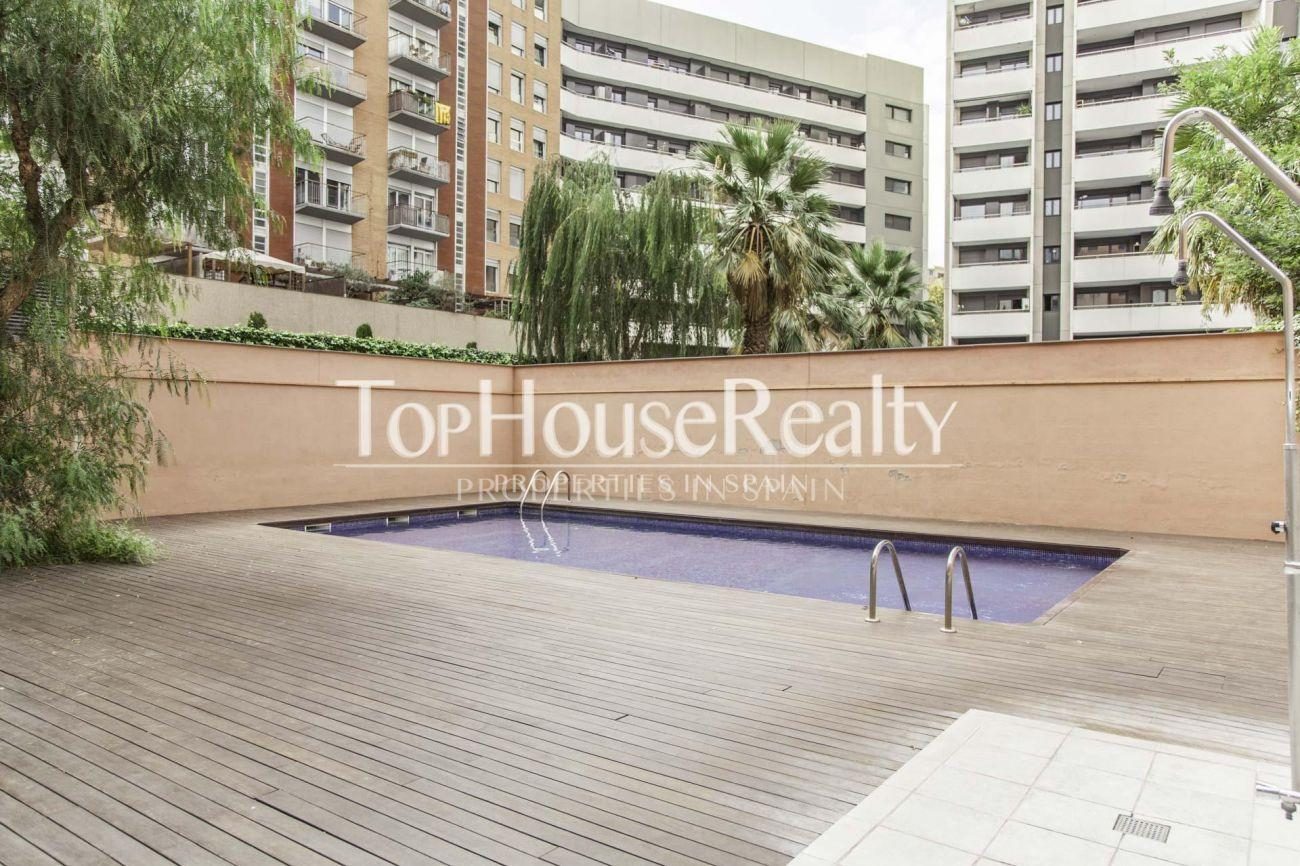 Excelente piso en finca nueva en el corazón de Poble Nou
