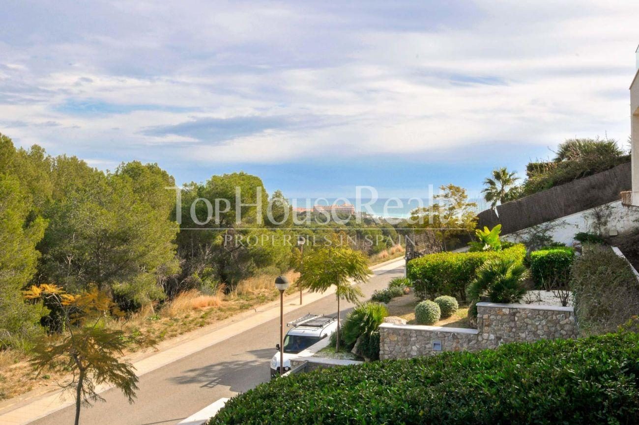 Gran casa en la mejor urbanización cerrada cerca de Barcelona