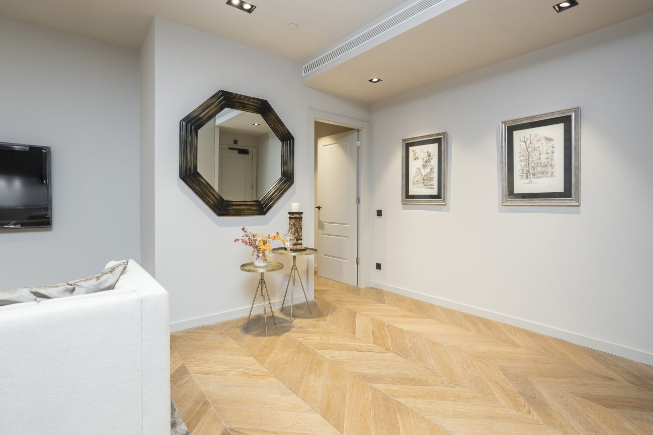 Exclusiva vivienda reformada en Vía Layetana de Barcelona
