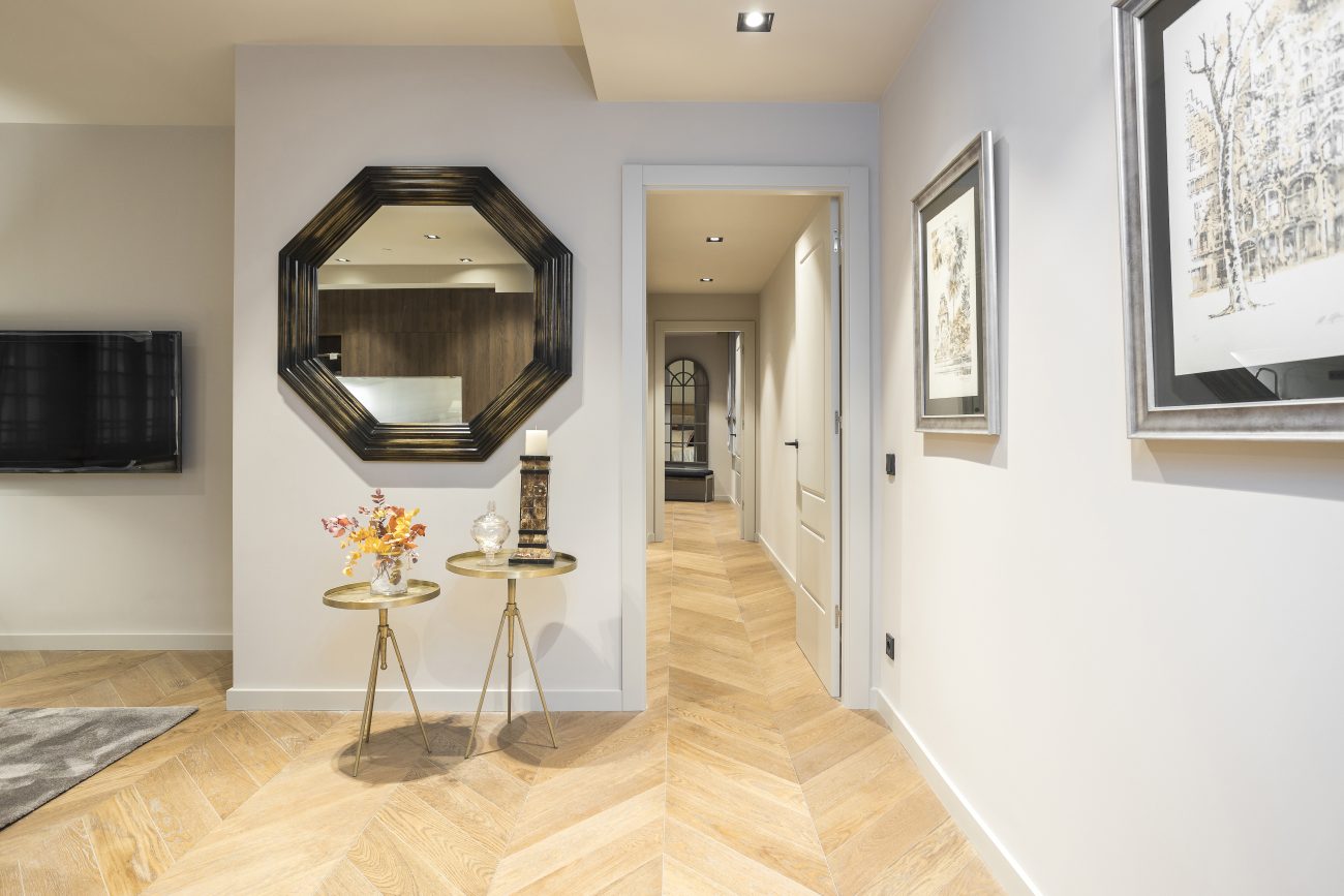 Exclusiva vivienda reformada en Vía Layetana de Barcelona