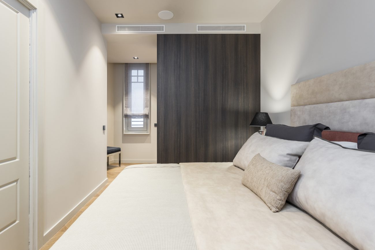 Exclusiva vivienda reformada en Vía Layetana de Barcelona