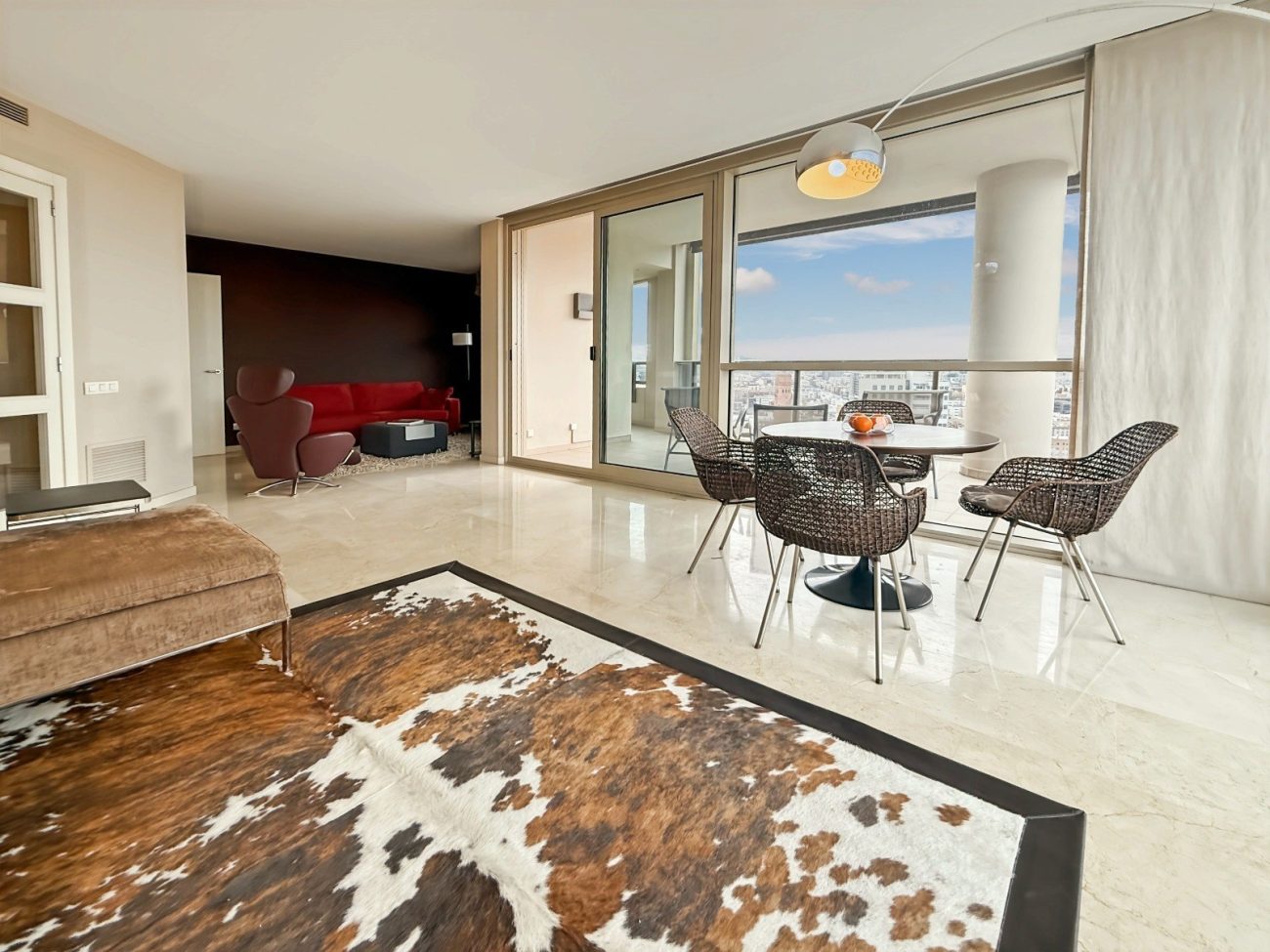 Ático en alquiler en Diagonal Mar  — vistas panorámicas, terraza y servicios premium